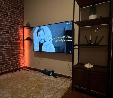 Mizail Apartamento | CRAFT LOFT- Walnut 335