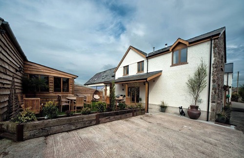 Brecon Casa | Crai Valley Holiday Complex