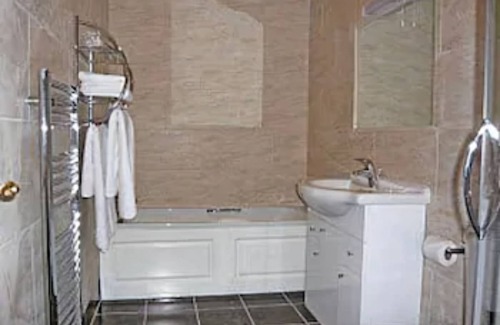 Betws-Y-Coed Hotel | Craig-y-Dderwen Riverside Hotel