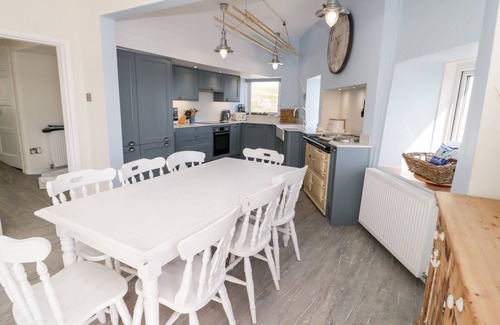 Amlwch Cabaña | CRAIG Y WYLAN, family friendly, character holiday cottage in Amlwch