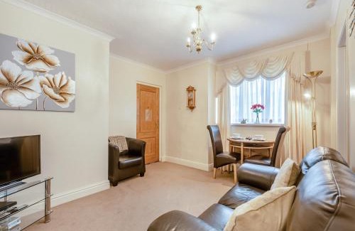 Oakford Casa | Craigfryn