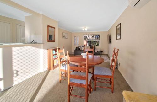 Wagga Wagga Apartamento | Crampton Comforts - Walk to CBD, Cosy & Homely
