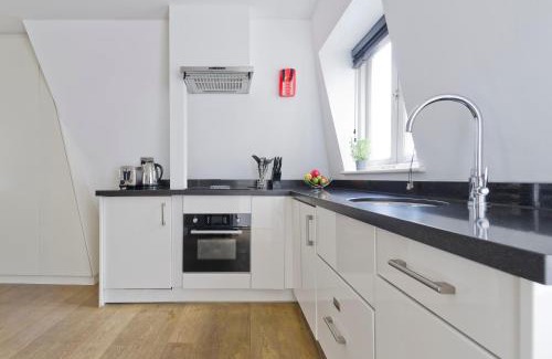 Temple Apartamento | Crane Court by City2Stay