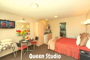 Saint Albans Hotel | Cranford Oak Motel