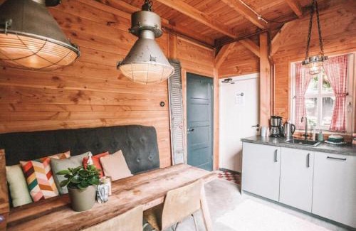 Sprang-Capelle Chalet De Esquí | CRASH'NSTAY - The Silo Bungalow