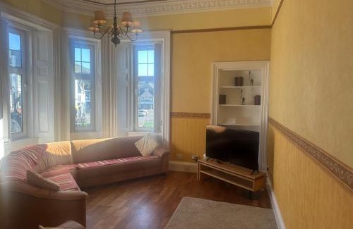 Largs Casa | Crawford House
