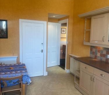 Largs Casa | Crawford House