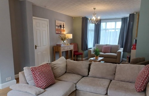 Luton Apartamento | Crawley Green House - Huku Kwetu