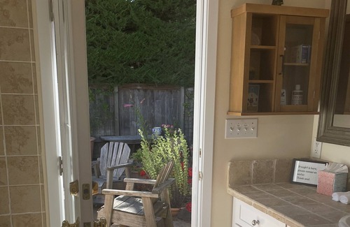 Point Reyes Station Cabaña | Creamery Cottage - Walk to Downtown Point Reyes