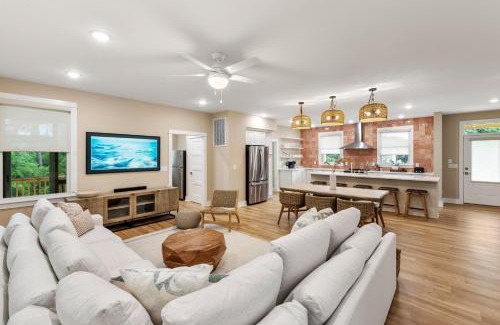 Corolla Light Casa | Creamsicle Cottage
