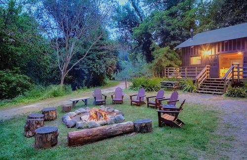 Guerneville Hotel | Create A Travel Experience Worth Remembering! Free Parking, Outdoor Pool!