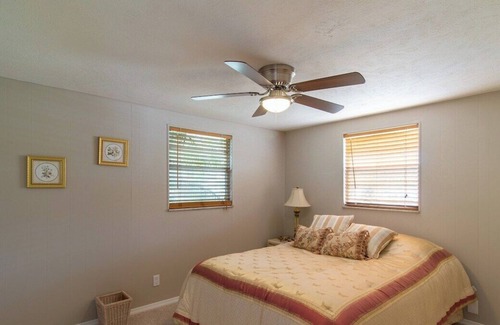New Port Richey Casa | Creek Cabin Summary: