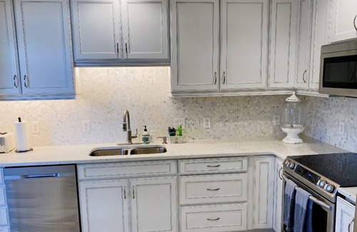 Ogden Casa | Creek Haven Hideaway! 5-acre creekside yard, mins to the beach with gameroom