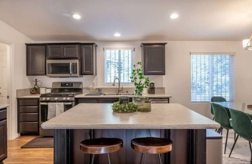 Patton Casa | Creek House - Water Front