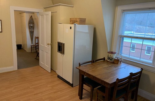 Hot Springs Apartamento | Arriba, en Main Street (CreekSideApt.) En medio de Hot Springs