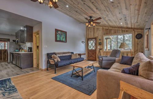 Pinehurst Casa | Creekside Cabin 8 Mi to Kings Canyon National Park