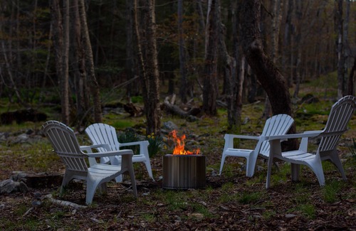 Gouldsboro Cabina | Creekside Cabin in Poconos Mountain Resort