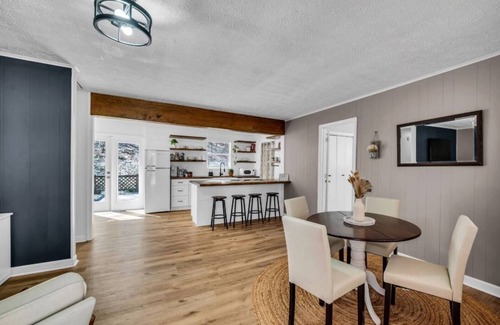 Coopertown Otro | Creekside Cabin: Nestled in Woods, 30M Nashville