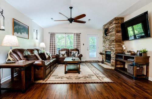 Gatlinburg - Pigeon Forge Chalet De Esquí | Creekside Cottage by Eden Crest