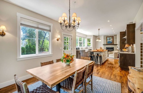 Sonoma Casa | Creekside Cottage ~ Gorgeous cottage just 3 blocks from the Historic Sonoma Plaz