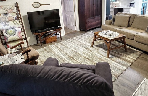 Pegram Cabaña | Creekside Cottage, private getaway, awesome screened porch, pets welcome!