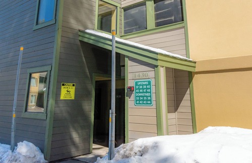 Kirkwood Condominio | Creekside Escape 38 Base Camp