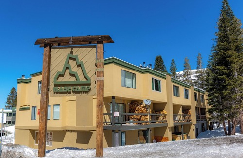 Kirkwood Condominio | Creekside Escape 38 Base Camp