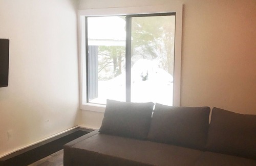 Whistler Creekside Condominio | Escapada Creekside. Camina a la góndola en 3 minutos
