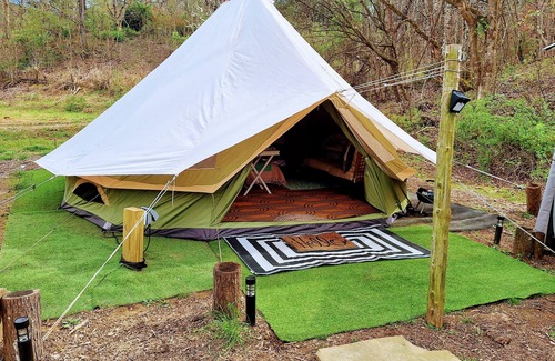 Cosby Alquiler De RV | Glamping Tent in the Smoky Mountains