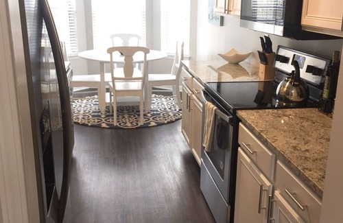Woodberry Park Casa | Encantador Creekside Hideaway cerca de Opry Mills / aeropuerto, a 10 minutos del centro ...