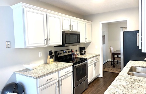 Woodberry Park Casa | Encantador Creekside Hideaway cerca de Opry Mills / aeropuerto, a 10 minutos del centro ...