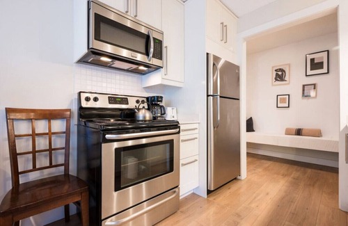 Whistler Creekside Apartamento | Creekside Oasis - 4 Beds w Pool & Hot tub