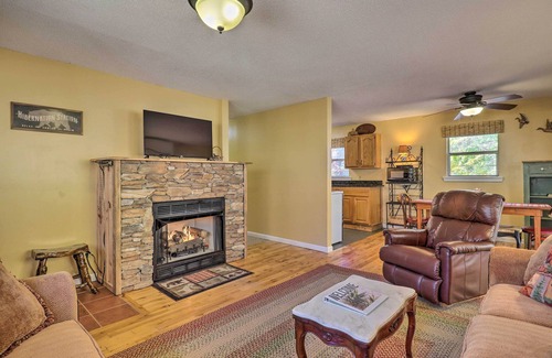 Mars Hill Casa | Creekside Retreat w/ Deck, 18 Miles to Wolf Ridge
