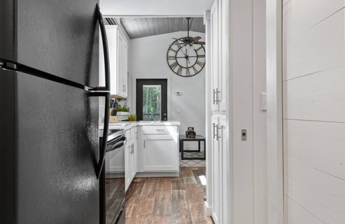Monteagle Casa | Creekside Tiny house in fantastic Monteagle! Quick hike to waterfall!