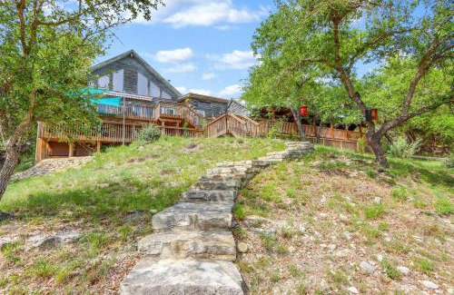 Wimberley Casa | Creekside Vista Escape - Cabin