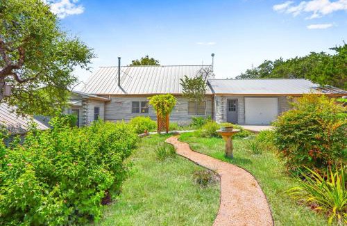 Wimberley Casa | Creekside Vista Escape - Lodge