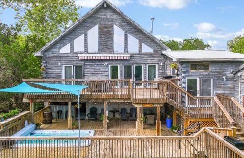 Wimberley Casa | Creekside Vista Escape - ALL