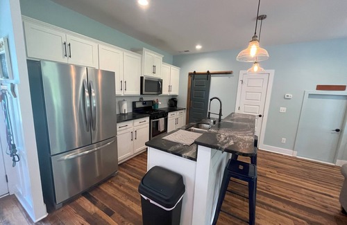 Minnesott Beach Cabaña | Creekside - Your family retreat!
