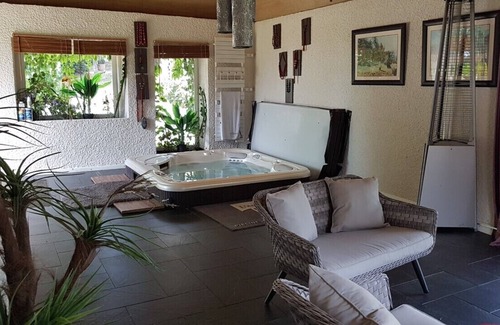 Scaer Casa | Cremoren Cottages Gîte Saint Adrien 4 pers piscina SPA