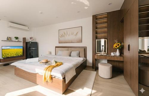 Nhat Tan Apartamento | Crescendo Stylist Studio Lakeview