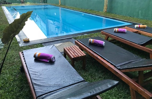 Rumassala Complejo | Crescent Resort