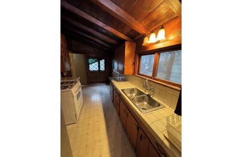 Crestline Apartamento | Crest Lodge Historic Mountain Inn - ARROWHEAD