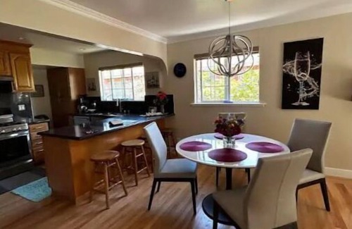 San Leandro Casa | Crest retreat home