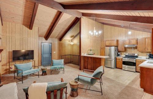 Crestline Casa | Crestline Cabin Mountain Views and Fire Pit!