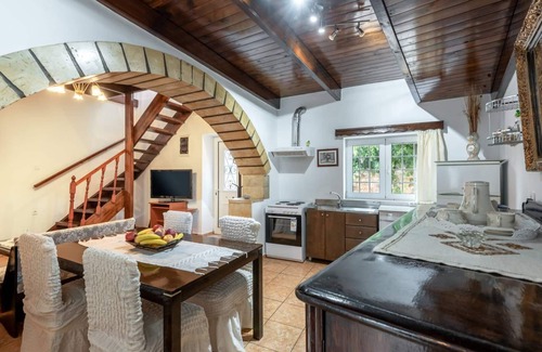Agia Marina Apartamento | Cretan comfortable house
