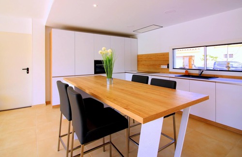 Pau Chalet De Esquí | CREU BLANCA- Magnífica casa con piscina privada ubicada en Pau