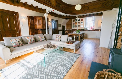 Ty Croes Apartamento | Cribinau - a dog that sleeps 8 guests in 4 bedrooms