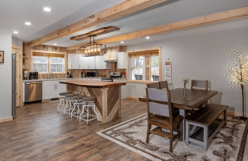 Deep Gap Casa | Crider Creek Manor in Watauga County