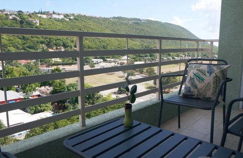 New Kingston Apartamento | Crieffe Views at The Lofts