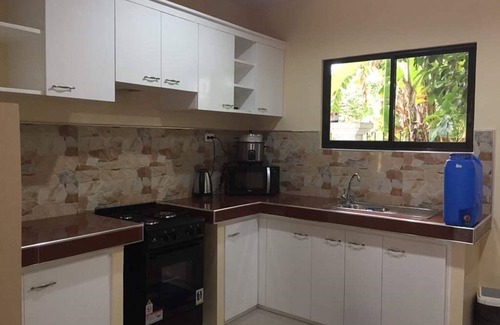 Valencia Casa | Cris Place Dumaguete